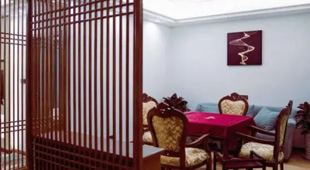 Linshui Zexin Business Hotel, Buchen Sie Hotel Linshui Sichuan