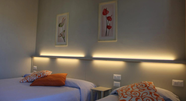 Hotel Delfina, Rezerwuj Hotel Signa Toskania
