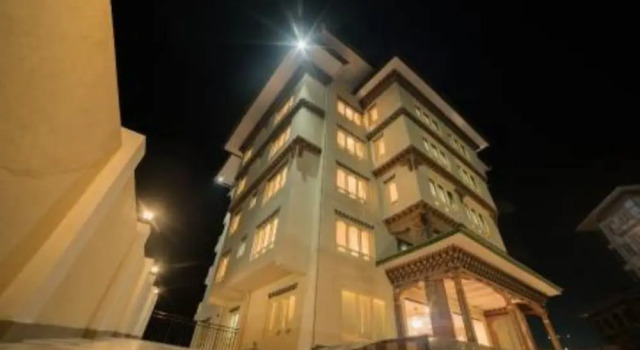 Hotel Lhayul, Buchen Sie Hotel Naktsang Haa