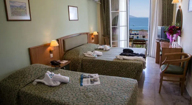 Трёхместный номер Standard с видом на море Tolon Holidays Hotel