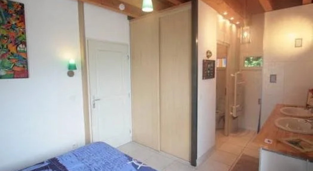Chambre d'Hôtes Lenoble, Забронировать Отель Ле-Бурже-дю-Лак Озеро Бурже