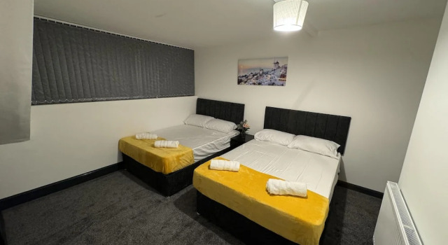 Stunning 4-bed House in Leeds Close to Center, Varaa Lomakoti Mökit kohteessa Merseyside, Mökki