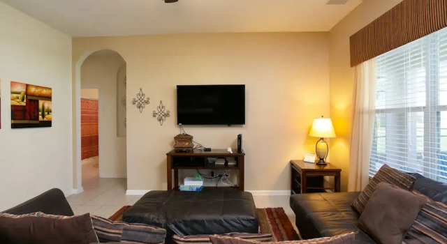 Villa 2682 Manesty Windsor Hills