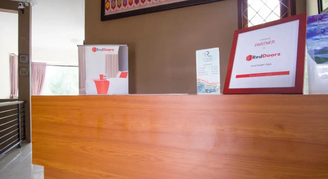 RedDoorz Syariah near Ngade Lake, Prenota Affittacamere Hotel economici a North Maluku