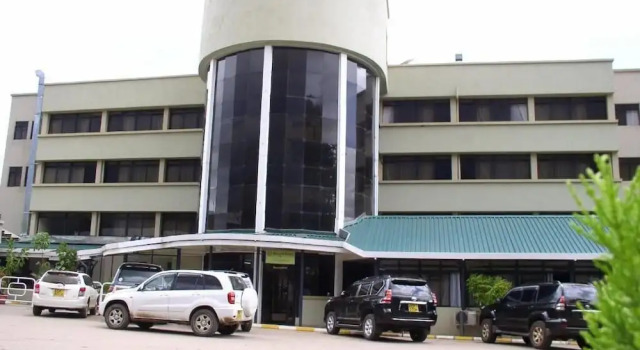 Maxoil Hotel, Varaa Hotelli Hotellit Laikipia pysäköinnillä, Pysäköinti