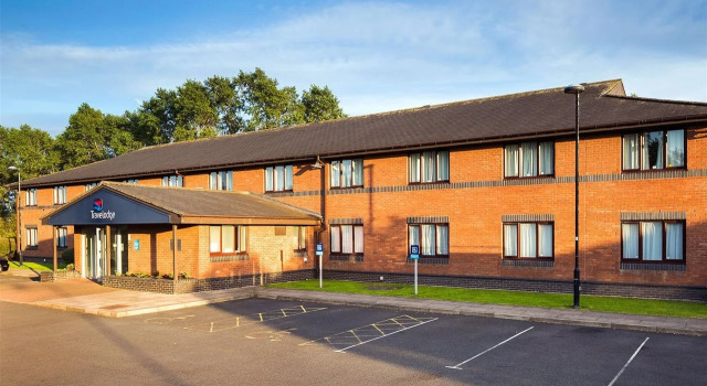 Travelodge Carlisle Todhills, Забронировать Отель Отели Англии 3 звезды, 3*