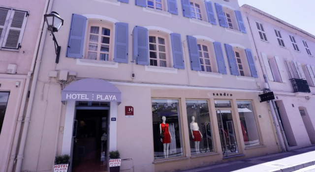 Hôtel Playa, Забронировать Отель Отели Сен-Тропе 3 звезды, рядом с Eglise Notre-Dame de l'Assomption, 3*