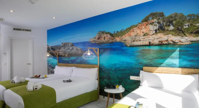 Трёхместный номер Casual del Mar Málaga by Casual Hoteles