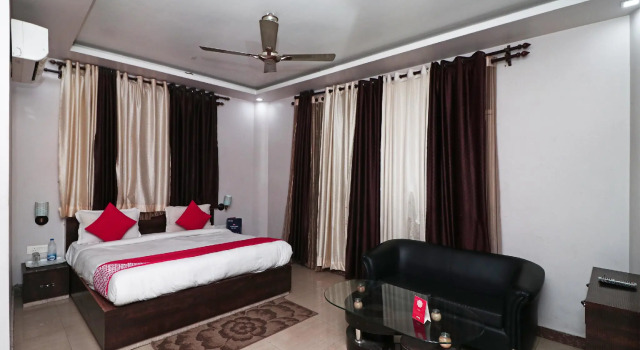 OYO 4635 Sheetal Hotel, Rezervovat Hotel Haldwāni Uttarakhand