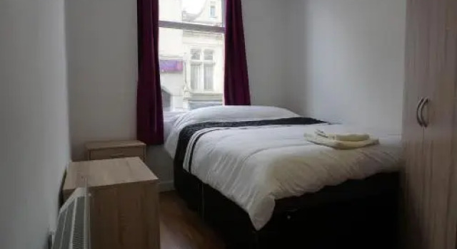 Town Centre Apartments, Book Apartment Dewsbury West Yorkshire