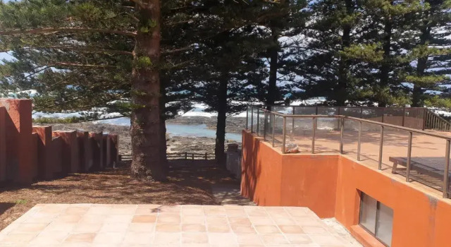 Номер Standard с балконом и с видом на море Sea Otters Lodge