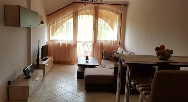 Апартаменты Napsugár Apartman