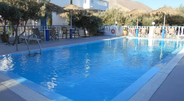 Четырёхместный номер Standard Studios Apartments Kapetanios