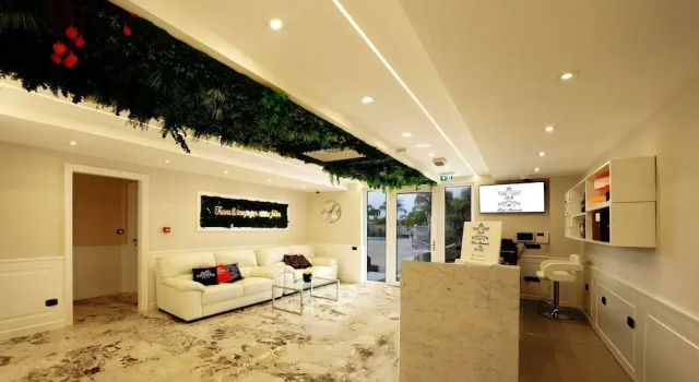 Hotel Manuela, Book Hotel Varcaturo Campania