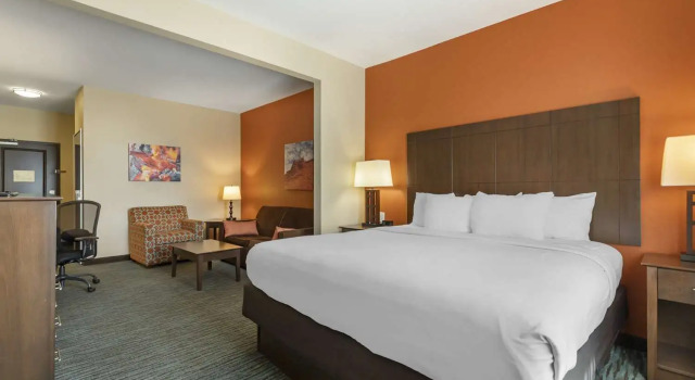 Suite Bestwestern Plus Luling Inn