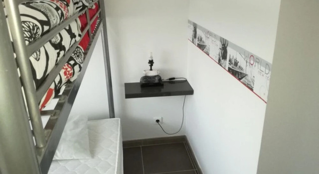 Apartment With 2 Bedrooms in Saint-cyr-sur-mer, With Pool Access, Furn, Забронировать Апартаменты/квартира Отели Сен-Сир-сюр-Мер с бассейном, рядом с Пляж Les Lecques, Бассейн
