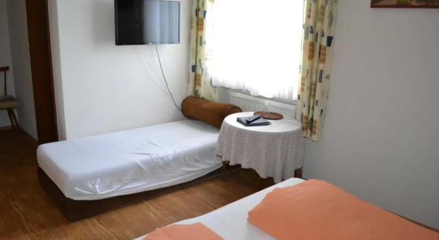 Трёхместный номер Standard Gaestehaus Tagescafe Eckenfels