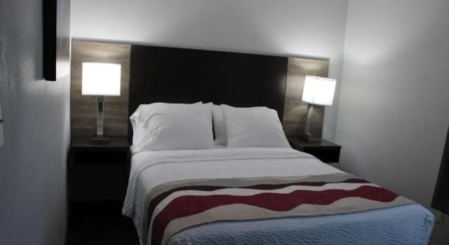 Двухместный люкс c 1 комнатой Best Western Medical Center North Inn & Suites Near Six Flags
