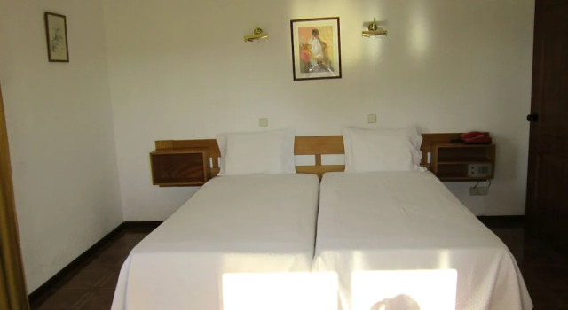 Семейный номер Standard с балконом и с красивым видом из окна Hotel Alcaide