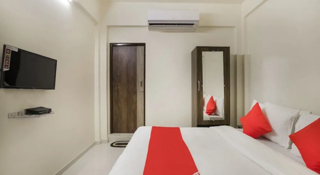 Oyo Flagship 39798 Nirmala Convent Road, Rezervovat Hotel Hotely v Gujarat s parkováním, Parkování