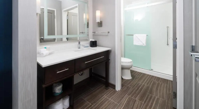 Четырёхместный люкс Homewood Suites By Hilton Tulsa Catoosa