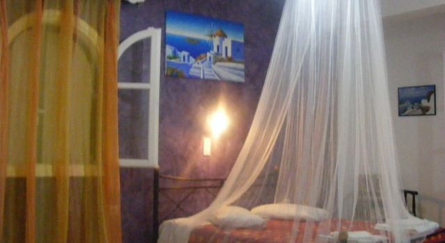 Fira Calm Hotel, Забронировать Отель Тира Santorini Caldera, рядом с Музей досторического города Тира