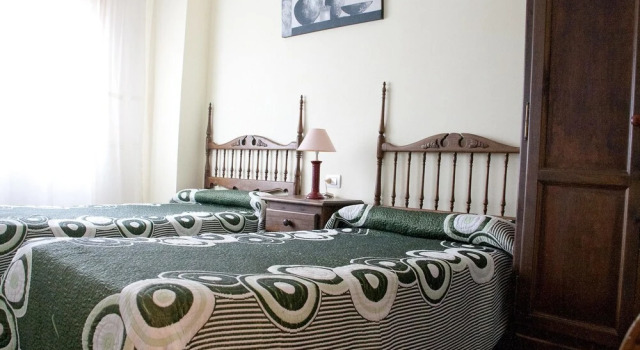 Apartment With 4 Bedrooms in Munébrega, With Wonderful Mountain View a, Book Apartment Hotels in Aragon with Parking, Parking