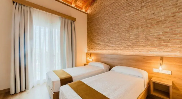 HOTEL RESTAURANTE CASA LUISA, Buchen Sie Hotel Ayegui Navarra