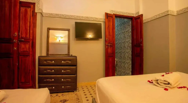 Camera Standard Riad Aymane