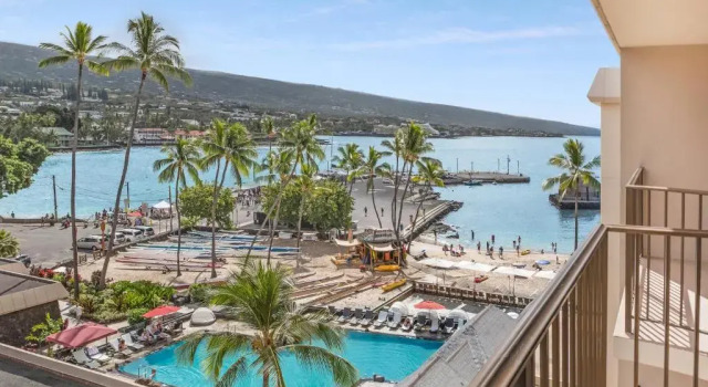 Номер Standard с видом на океан Courtyard by Marriott King Kamehamehas Kona Beach Hotel