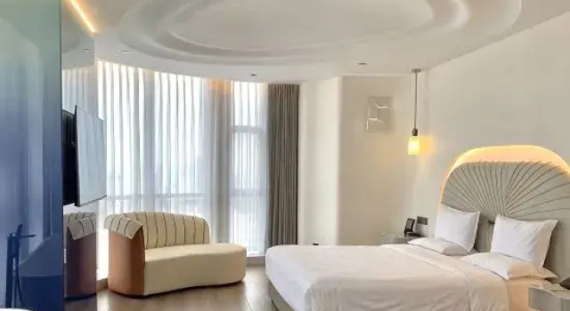 Люкс Deluxe Longkou Hotel