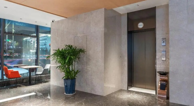 Holiday Inn Express Yangquan City Center, Book Hotel Hoteller i Yangquan med parkering, Parkering