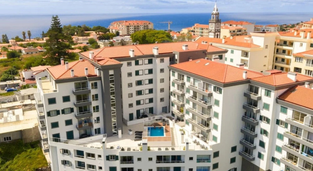 Sun Flower in Cani o, Boek Appartement Caniço Madeira