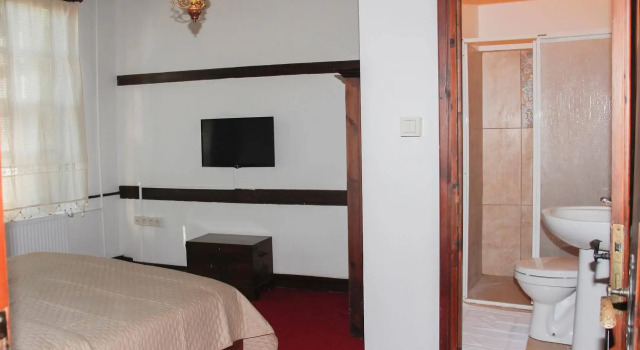 Toprakçiler Mansion