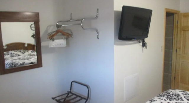 UP Motor lodge, Book Mini-hotel Hoteller i Negaunee med parkering, Parkering