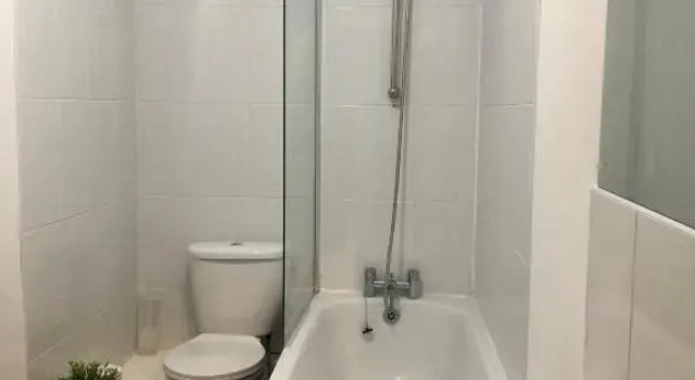 Smart central apartment, 5 mins from centre, Забронировать Апартаменты/квартира Кардифф Гламорган, рядом с Сады Софии