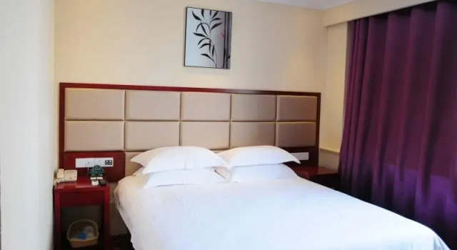 Трёхместный номер Standard GreenTree Inn Shandong Dezhou Qihe County Party Committee Qilu Street Express Hotel