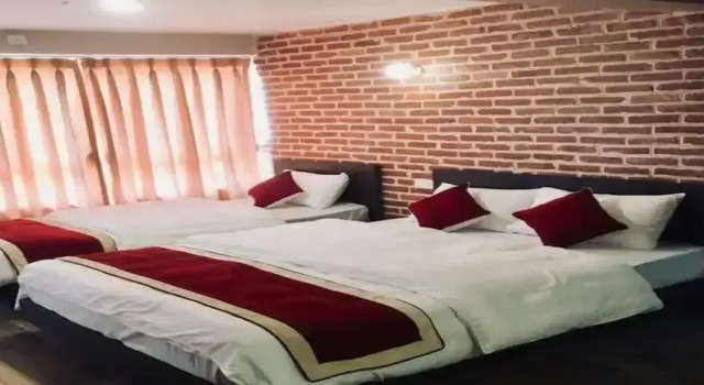 Трёхместный номер Deluxe MeroStay 220 Hotel CBR