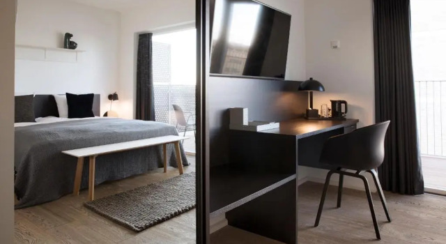 Двухместный номер Superior с балконом CPH Studio Hotel