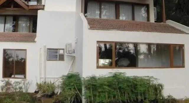 Номер Deluxe c 1 комнатой с частичным видом на море Sai Vishram Beach Resort Byndoor