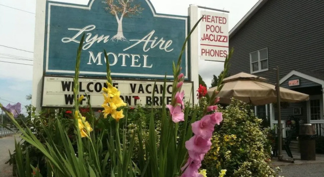 Lyn Aire Motel - Lake George, Buchen Sie Motel Hotels in New York State mit Pool, Schwimmbad