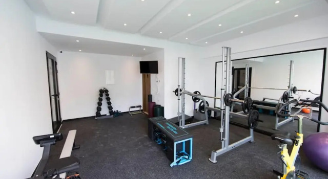 Коттедж Sunset 303 Brand new apt With gym in Lac 1