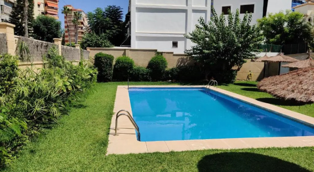 Апартаменты Apartamento a 50 metros de la playa Muchavista