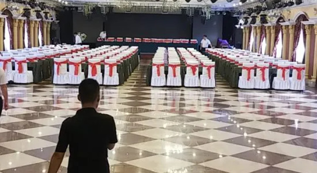 Dongtai Dashijie Hotel, Book Hotel Dandong Liaoning