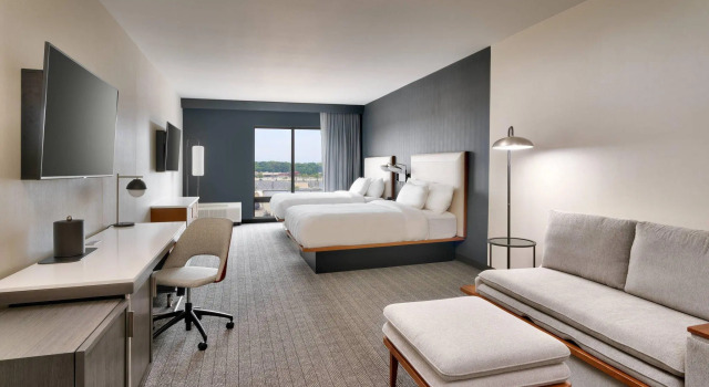 Четырёхместный люкс Executive Courtyard Ames