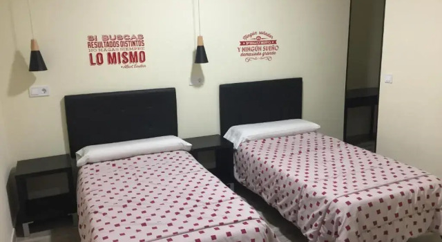 Двухместный номер Standard JQC Rooms