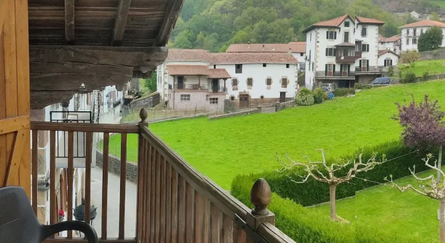 Hostal Mendaurpe, Réserver Auberge de jeunesse Ituren 