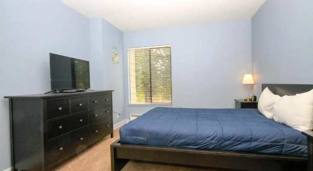 Summit #285, 1 bedroom 1 bathroom, Varaa Hotelli Hotellit Mammoth uima-altaalla, Uima-allas