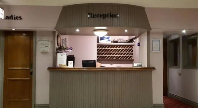 The Highfield Hotel, Забронировать Отель Брэдфорд Западный Йоркшир