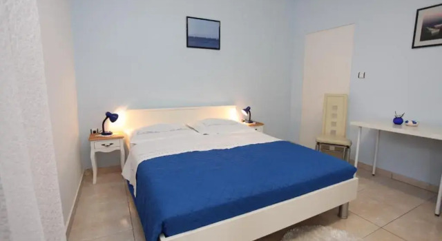 Студия с балконом Apartments Kresan